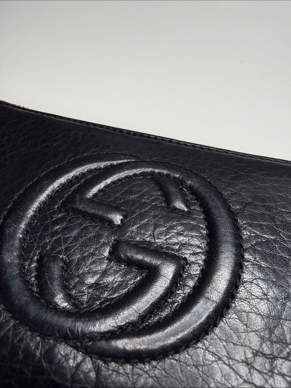 Gucci Black Embossed GG Leather Wallet - Picture 2 of 8